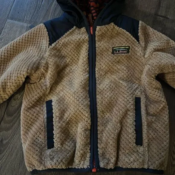 Colorful Geometric Patterned Jacket - Picture 3 of 6